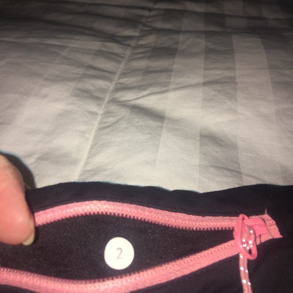 🍋Lululemon Speed Short 🍋 - Picture 5 of 5